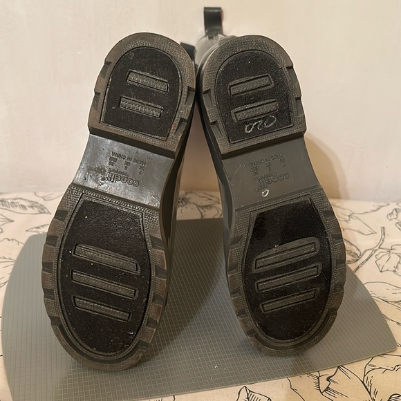 Boots - Picture 3 of 4